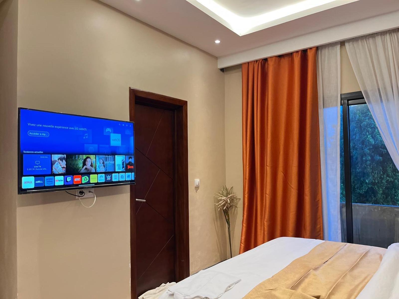 Sky Kenako Hotel Криби Экстерьер фото