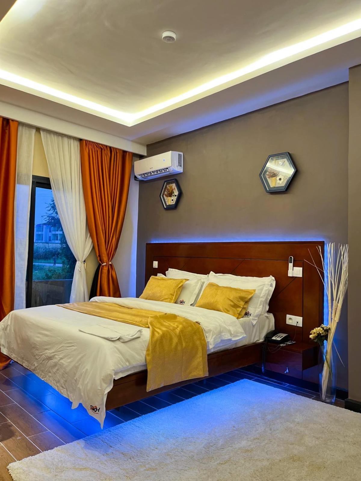 Sky Kenako Hotel Криби Экстерьер фото