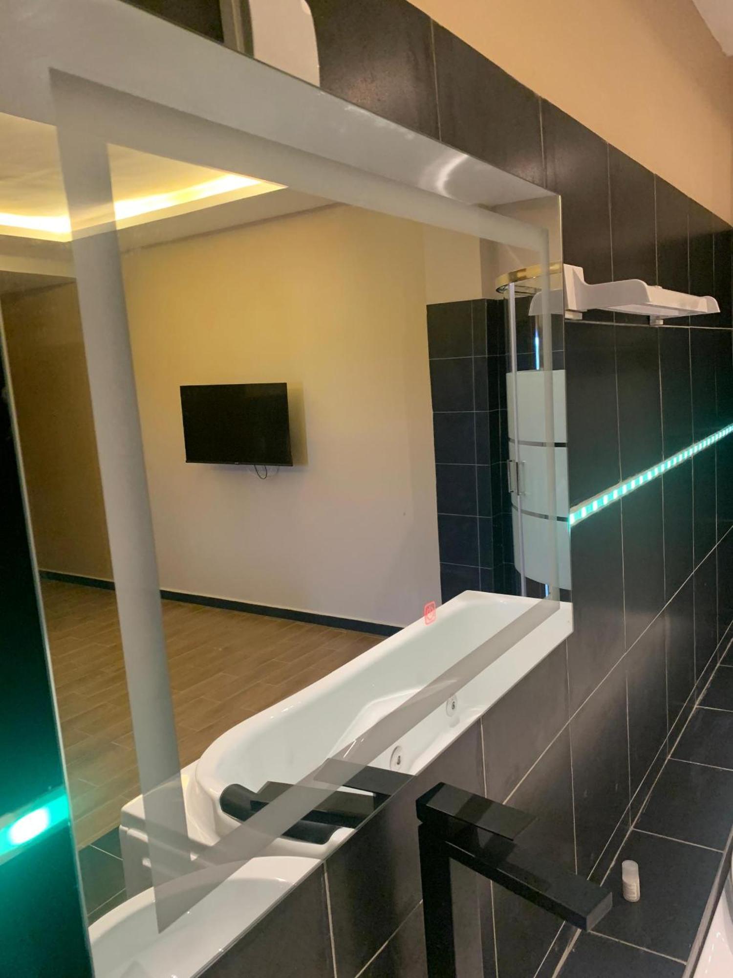 Sky Kenako Hotel Криби Номер фото